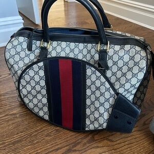 GUCCI GG Supreme Boston Bag Navy Gold with Tennis Racket Cover